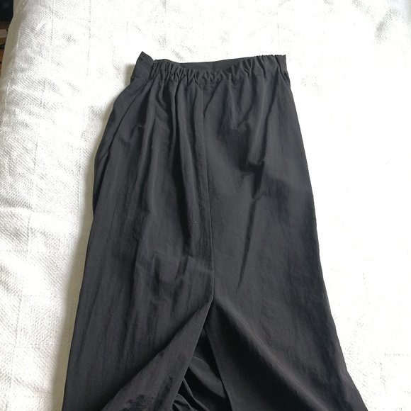 Pleaded Midi Pencil Skirt - Picture 3 of 4